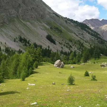 La Provence Vous Attend - 2eme Etage * Digne-les-Bains