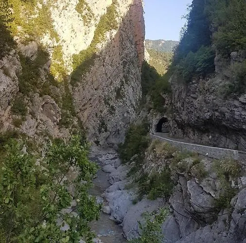 La Provence Vous Attend - 2ème étage * Digne-les-Bains