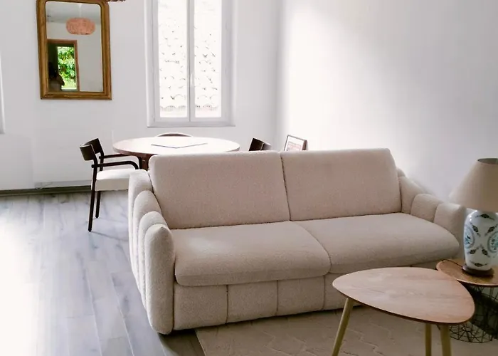 La Provence Vous Attend - 2ème étage * Digne-les-Bains