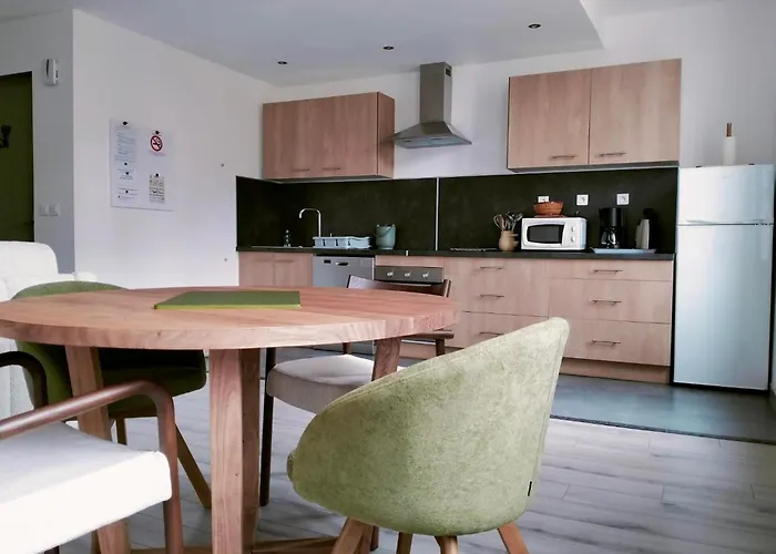 La Provence Vous Attend - 2ème étage